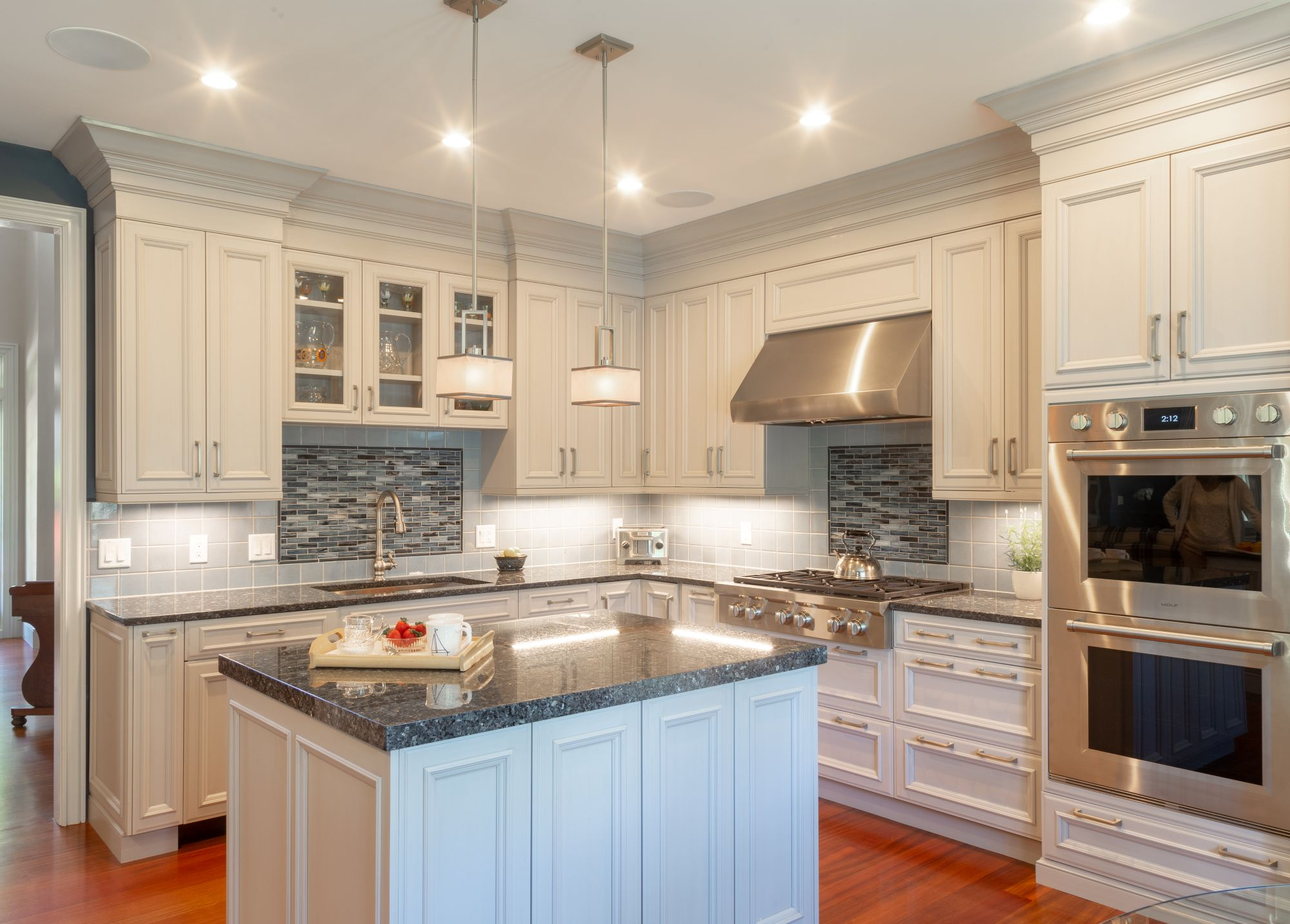 Twist on Traditional: Classic Style Meets Modern Functionality